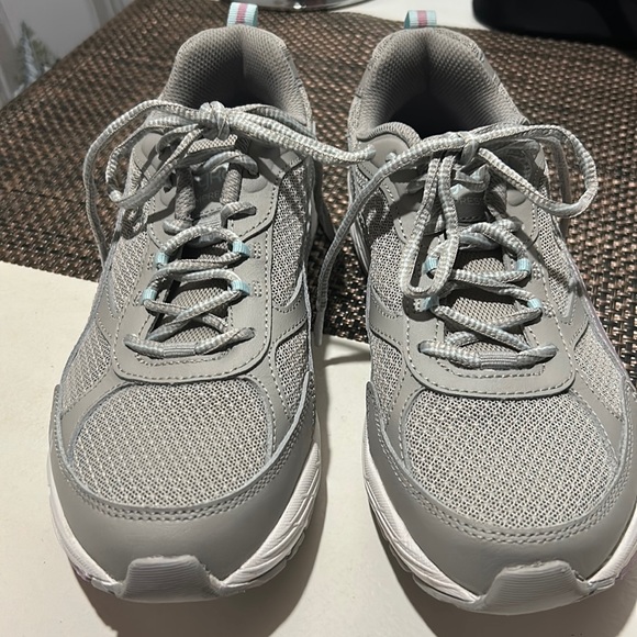 Ryka Shoes - Women ryka tennis shoes size 8 EUC